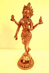Statue en cuivre jaune représentant Shri Lakshmi